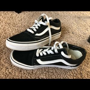 BRAND NEW Old Skool Black Vans